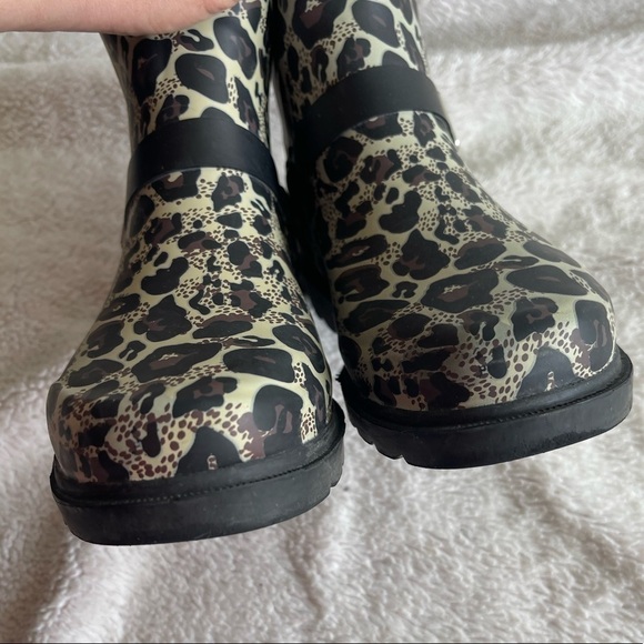 Capelli New York leopard print ankle rain booties - Picture 6 of 9
